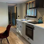בית נופש Camino With Veranda & Vuurplaats *